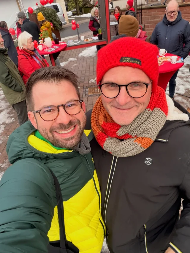 „Ansprechbar“ in Laufach an der Lenne bei Kaffee, Tee, Süßem und Salzigem 🤗❤️🔥 Ein wirklich tolles Team, das sich dort bei der Kommunalwahl am 8. März zur Wahl stellt 🫶 #laufach #spessart #landkreisaschaffenburg #aschaﬀenburg