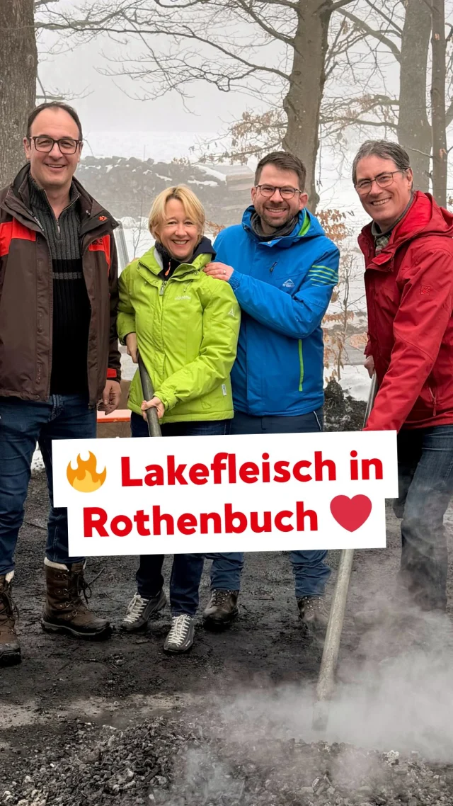 🔥Traditionelles Lakefleisch in Rothenbuch am Grillplatz im schönen Spessart 🌳🌲 In diesem Jahr sogar wunderschön im Schnee ☃️🤗 #rothenbuch #spessart #landkreisaschaffenburg #aschaffenburg #feuer