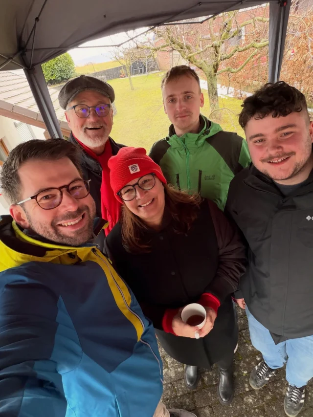 🔥 Kuschelig warm war es an der Feuerschale am Infostand in Laufach-Frohnhofen. Wie immer in ganz toller Runde, mit super motivierten und hoch engagierten Menschen, die sich für die Wahl in den Laufacher Gemeinderat und den Kreistag bewerben 🤗🫶