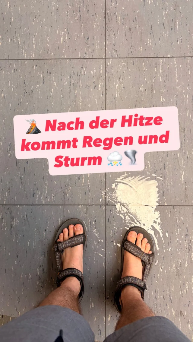 🔥Nach der Hitze kommt Regen und Sturm ⛈️🌪️🏫 

Mit einem Videozitat der lieben @sina.pfarr von dem Unwetterereignis am 1. Juli 2026 in Aschaffenburg. 

#klimawandel #schule #instalehrerzimmer #unwetter
